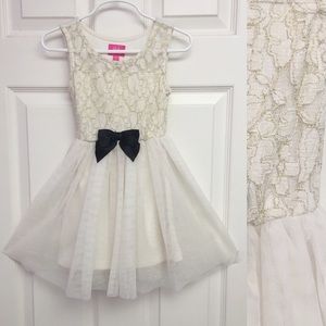 Pinky Girls White Flower Lace Dress - Sleeveless